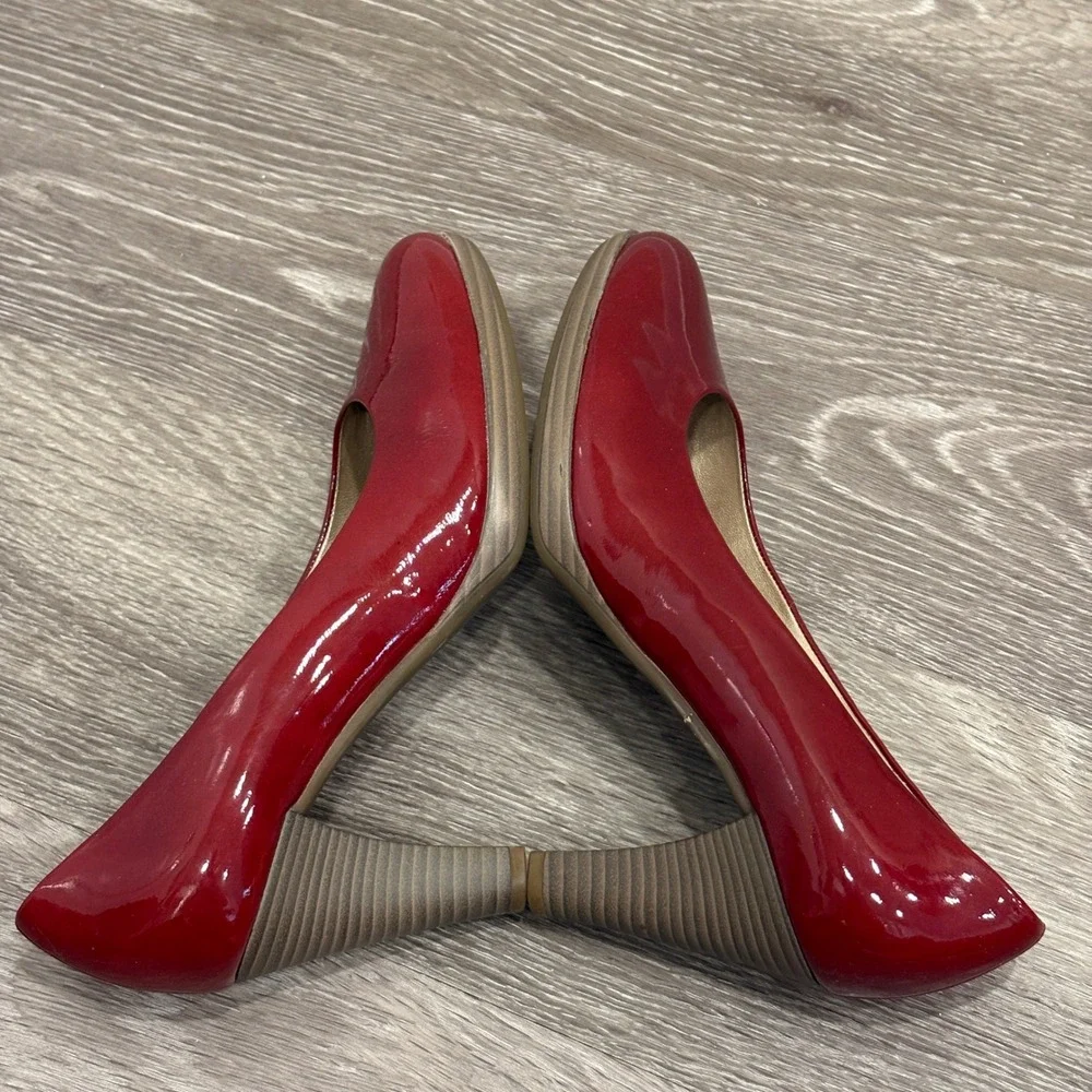 Gabor Red Patent Leather Round Toe Pumps Stacked Heel Mod Retro Pinup Office 7.5